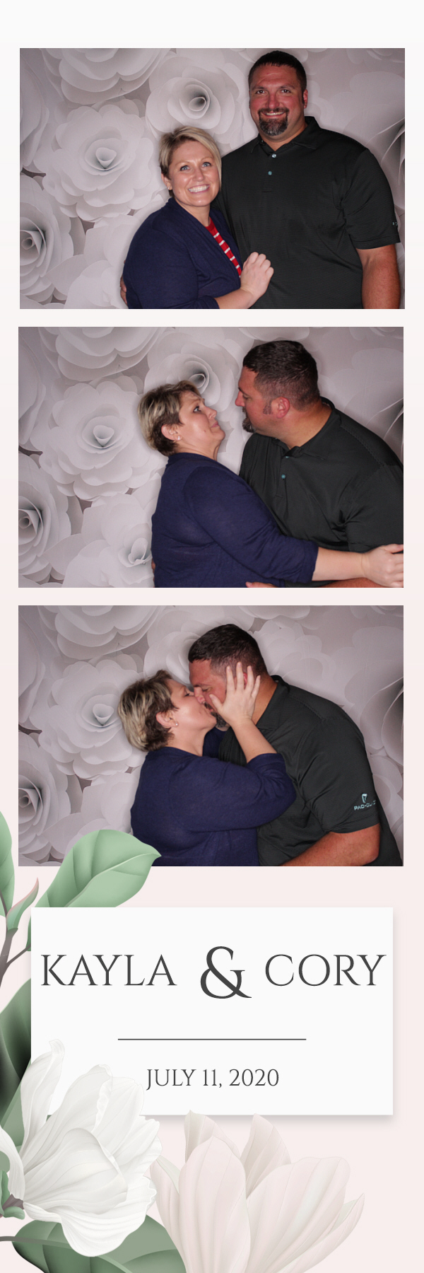Kayla and Cory Wedding | View more photos from the event at gallery.photoboothbillings.com/u/PhotoBoothBillings/Kayla-and-Cory-Wedding